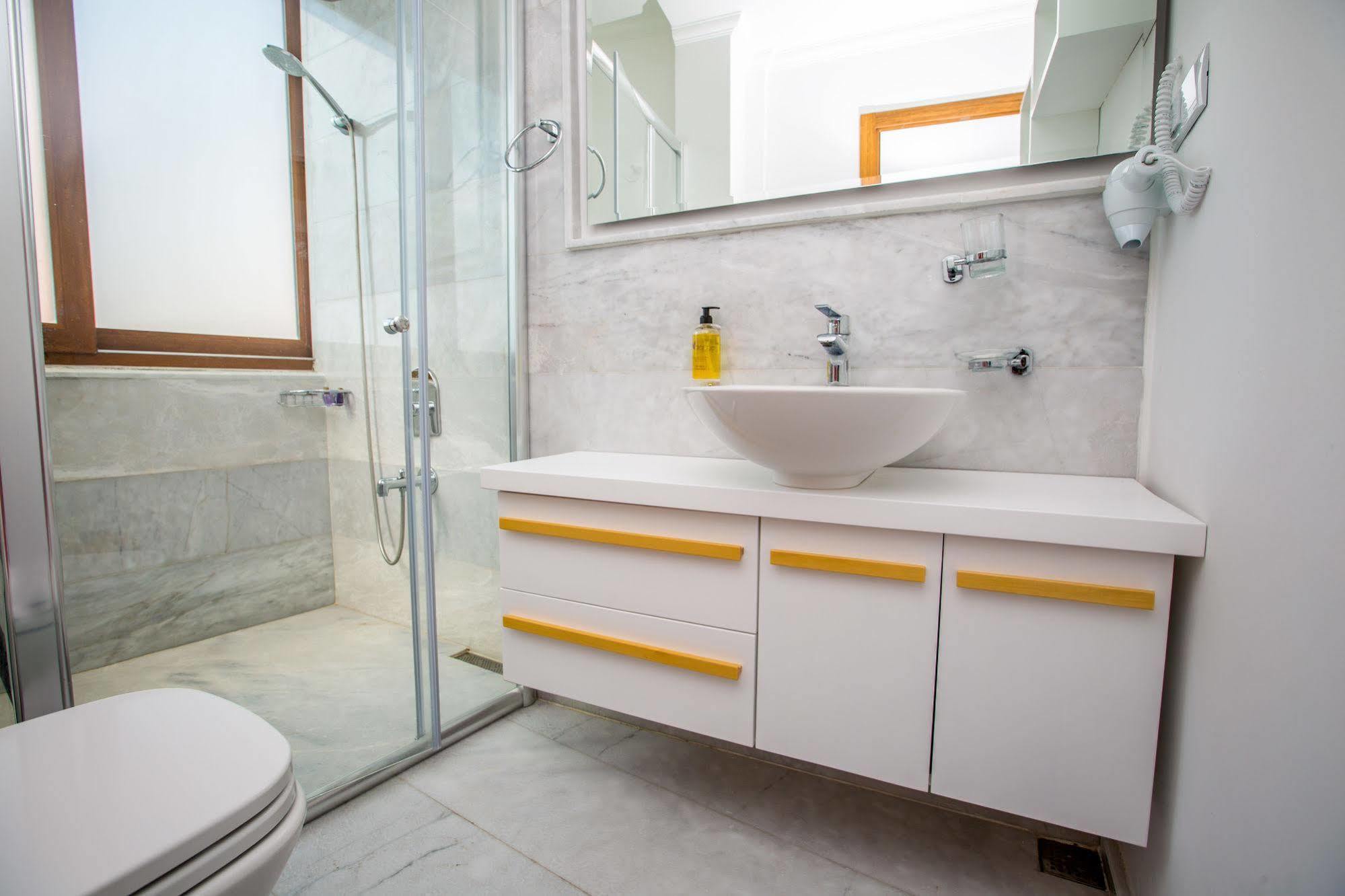 Defne Hotel Каш Экстерьер фото
