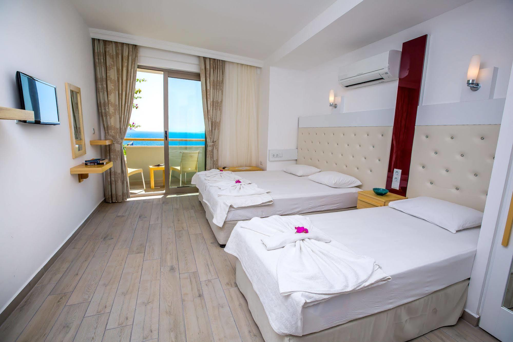 Defne Hotel Каш Экстерьер фото