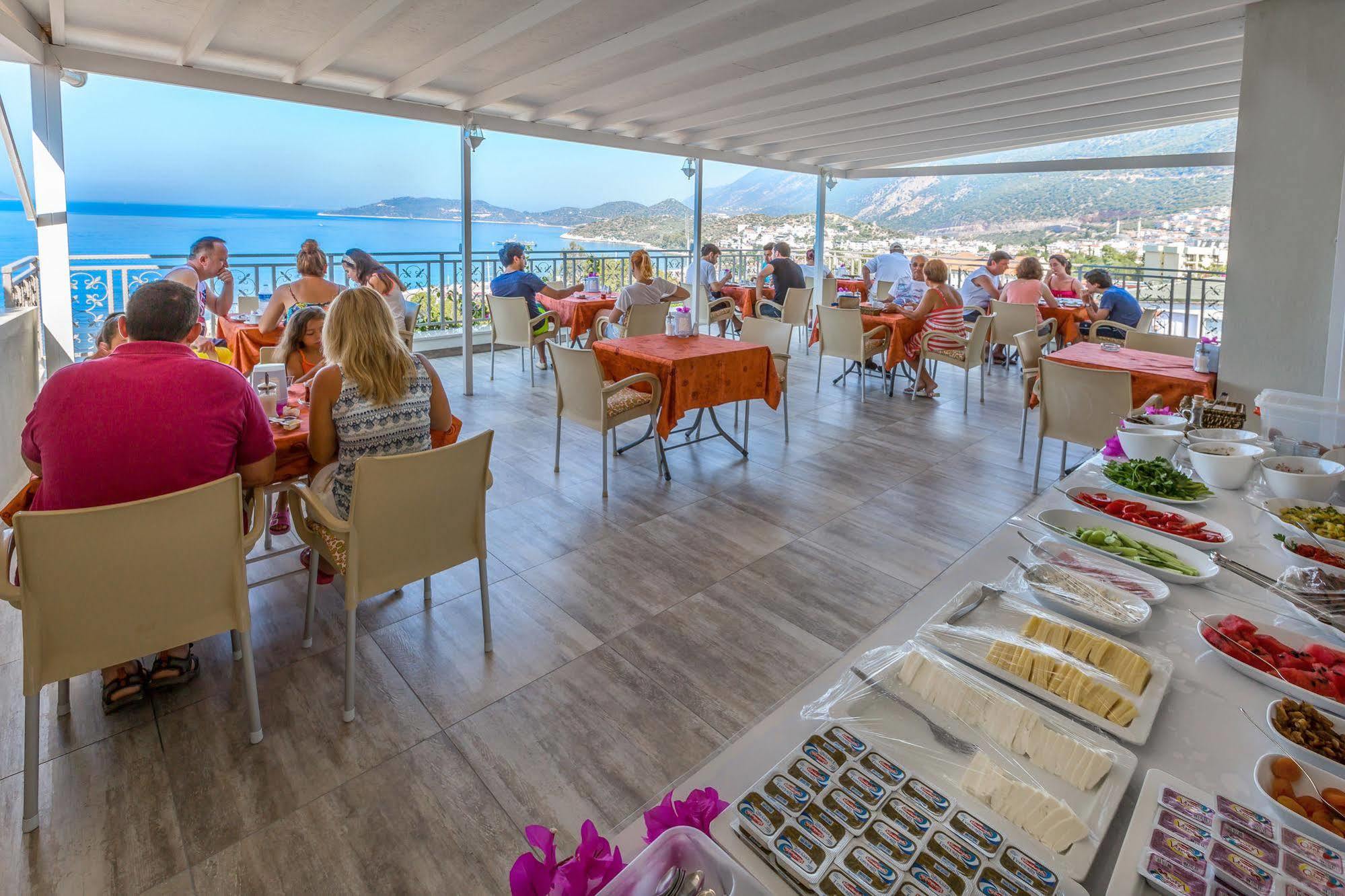 Defne Hotel Каш Экстерьер фото